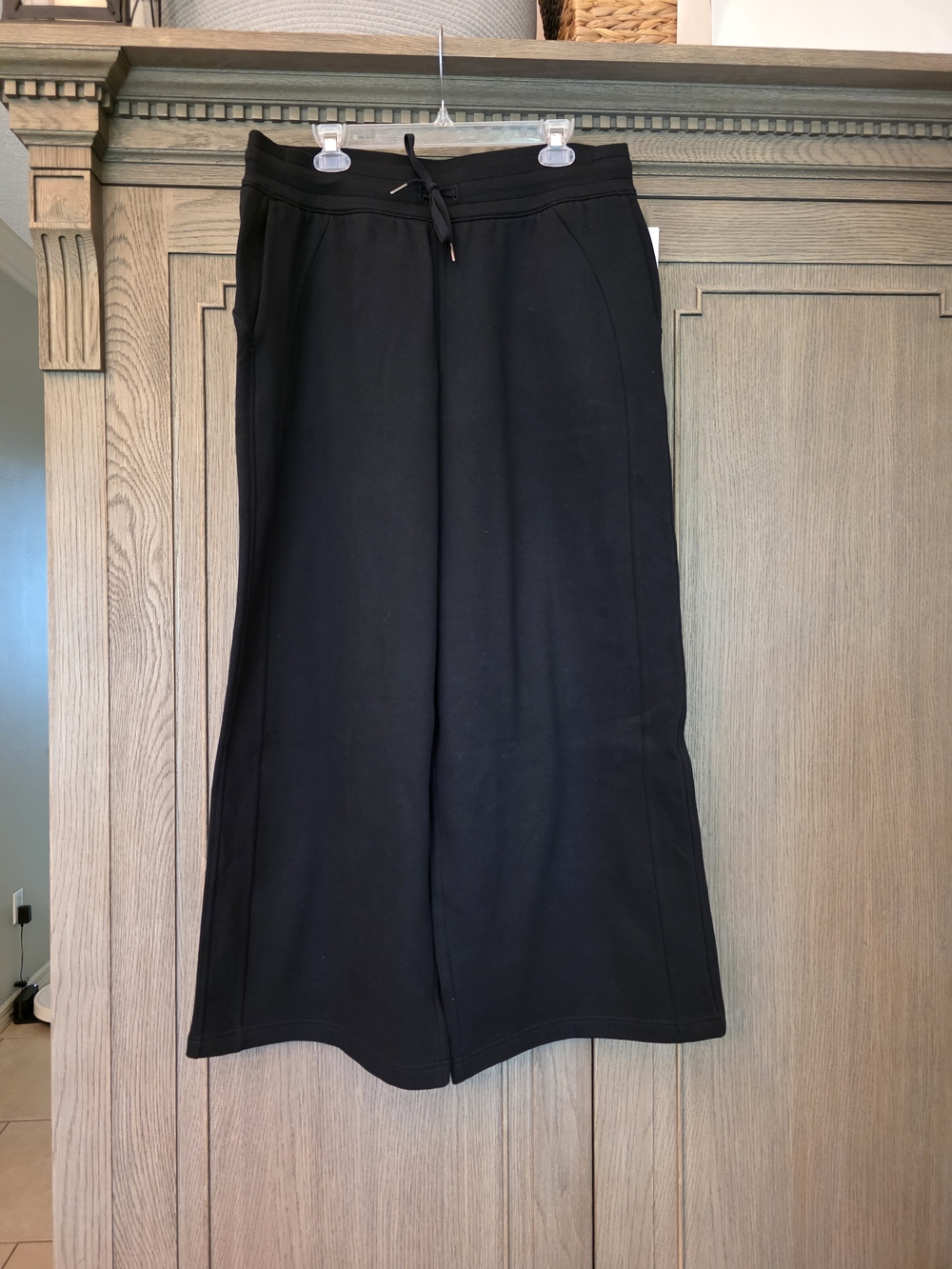 Lululemon Black Wide Leg Pants XL